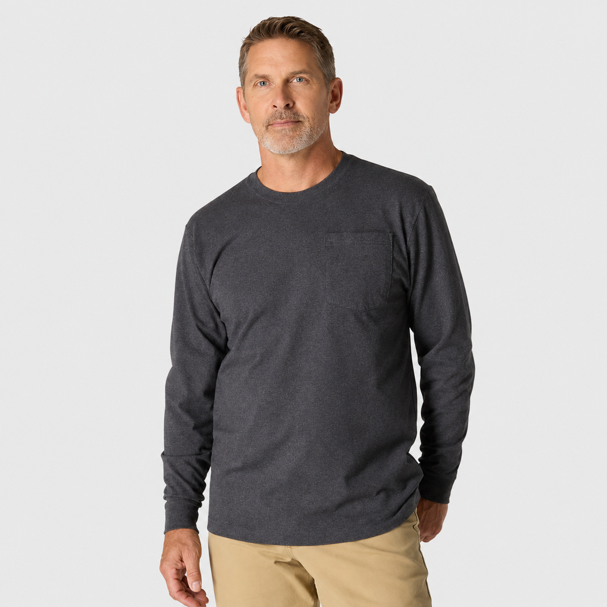 Men’s Relaxed-Fit Long-Sleeve Crewneck Pocket T-Shirt